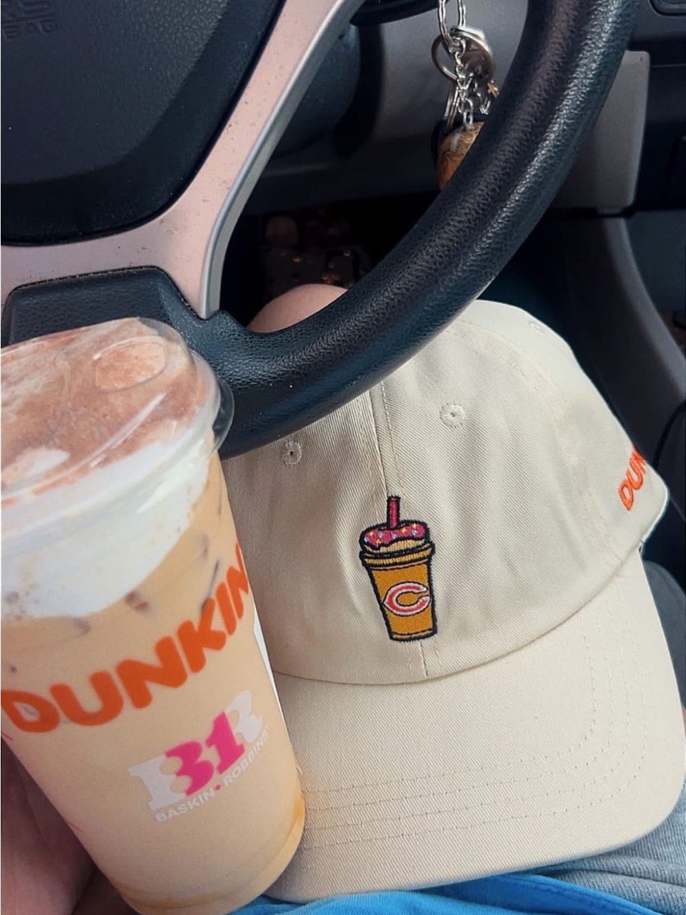 Dunkin doughnuts X Chicago bears hat NWT